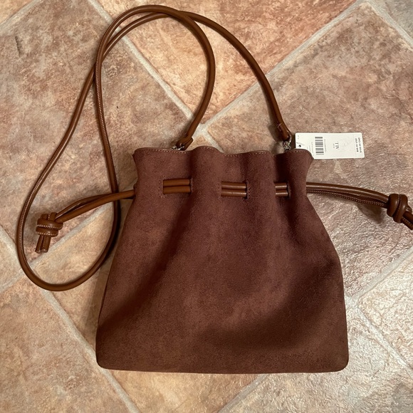 Cinched Suede Faux Fur Bucket Bag - Picture 6 of 8